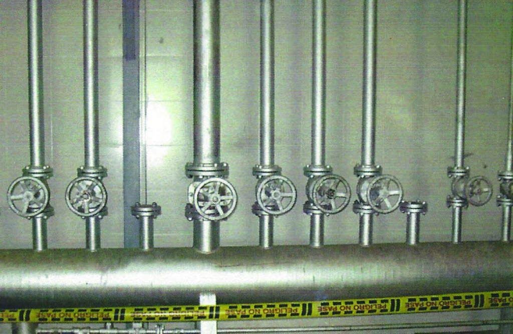 Colector de vapor con válvulas